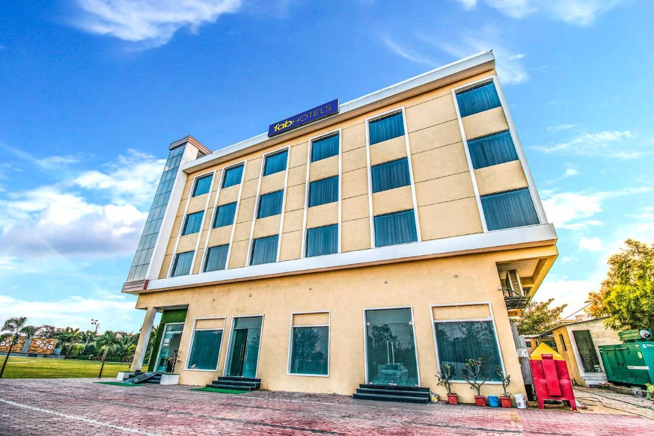 Fabhotel Amrit Greens Indore Airport Dış mekan fotoğraf